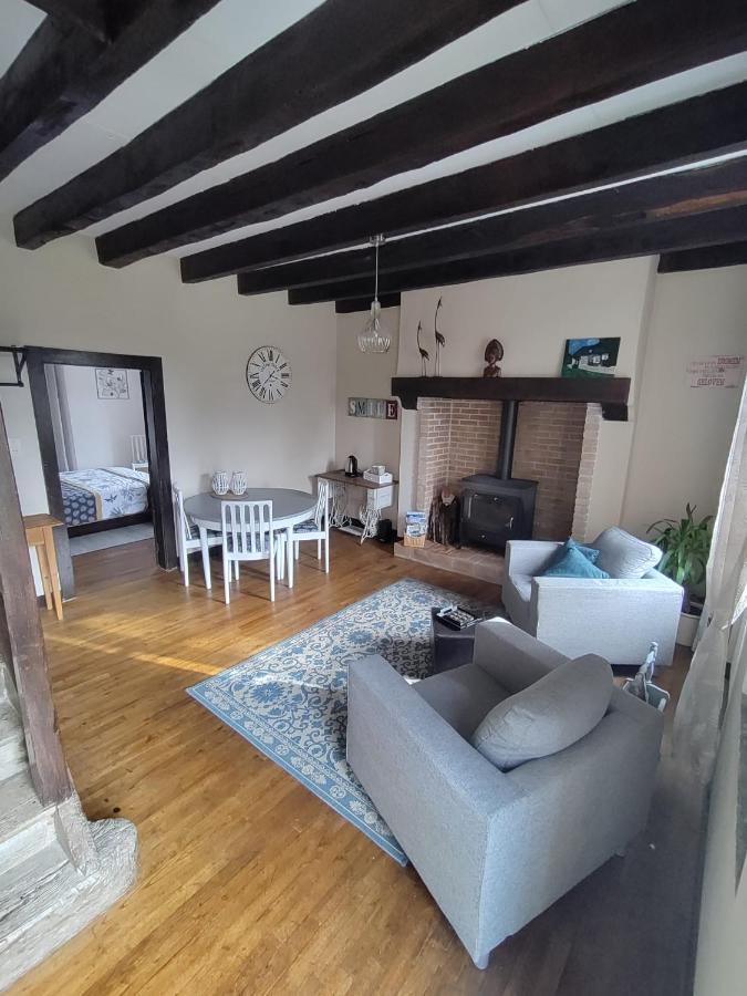 B&B Buddleja Saint-Hilaire-les-Places Kültér fotó